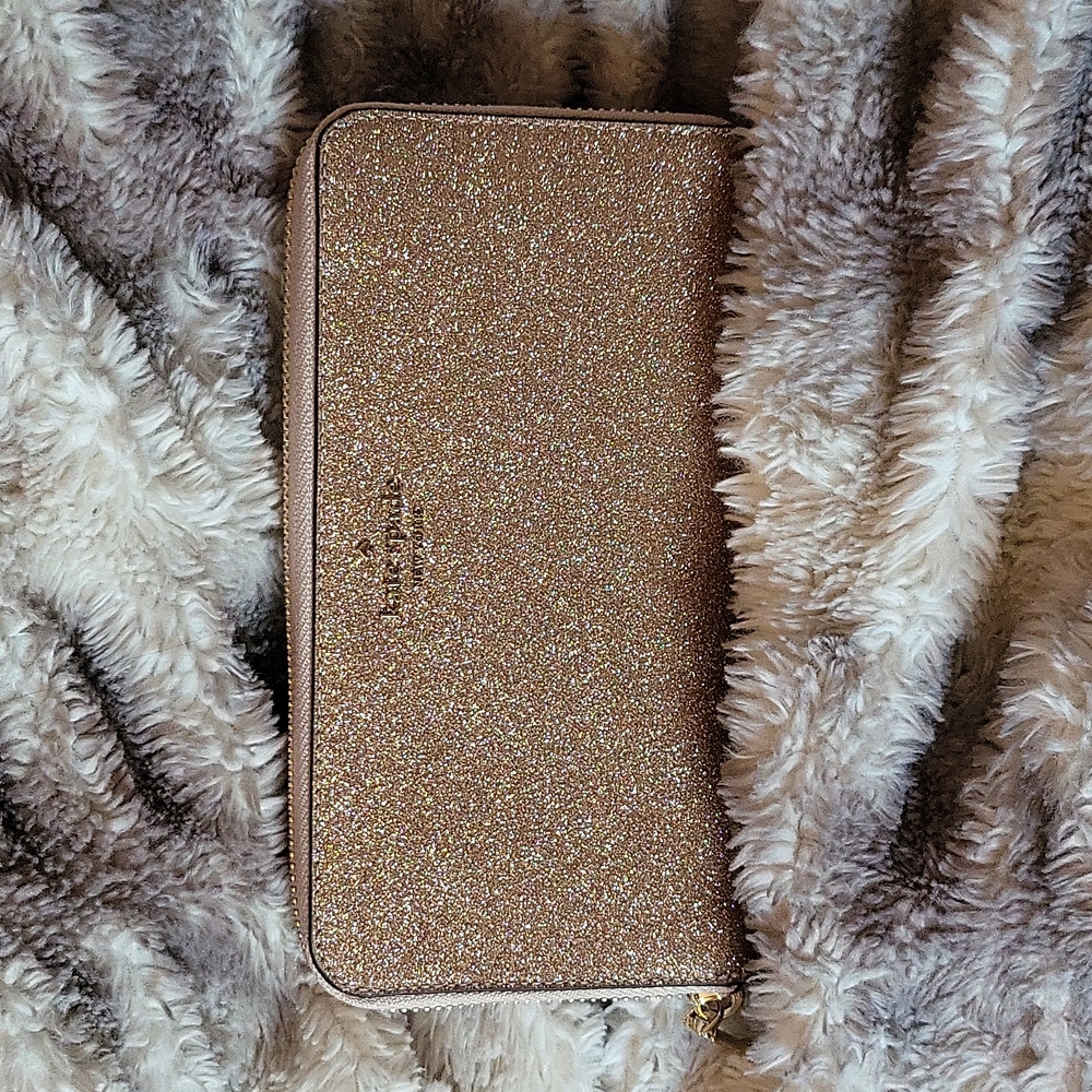 Boxed Large Continetal Wallet